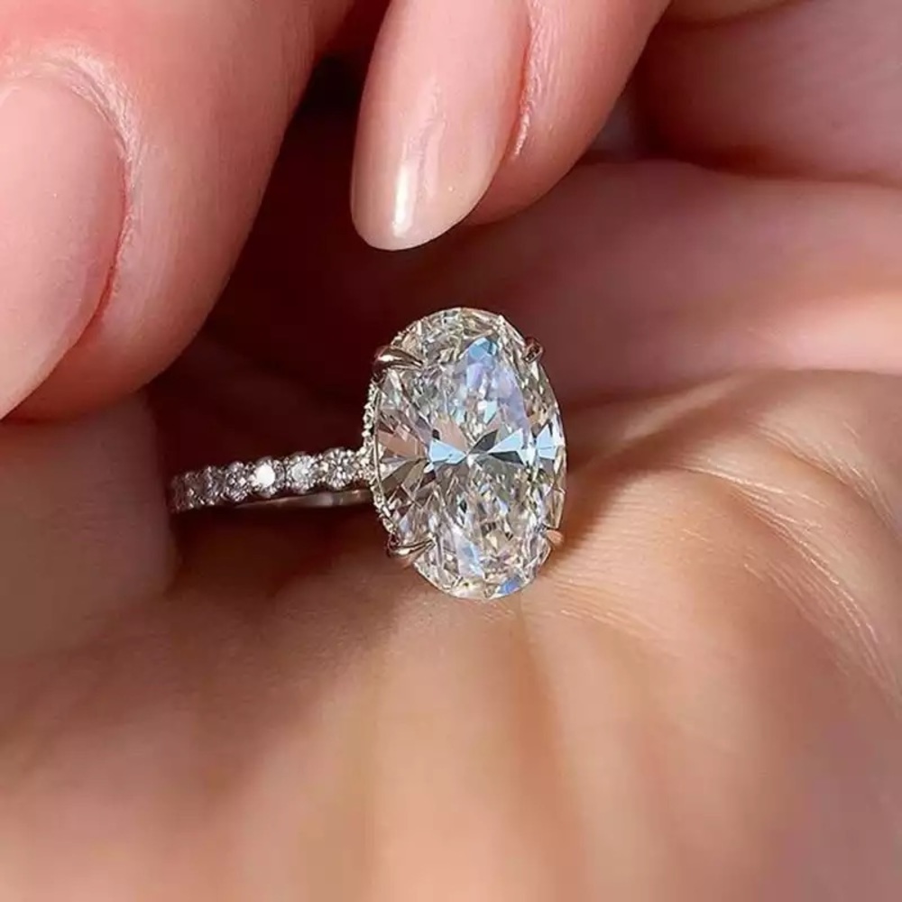 NEW!! 💎 Women’s Luxury Cubic Zirconia Ring - Picture 2 of 10